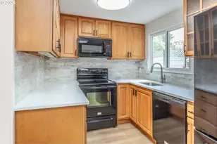 2500 SW 15th St, Gresham, OR 97080 - Photo 10
