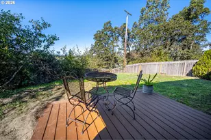 452 S 4th St, Springfield, OR 97477 - Photo 12