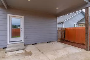 355 SE Juniper St, Mill City, OR 97360 - Photo 36