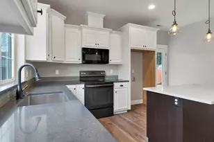 355 SE Juniper St, Mill City, OR 97360 - Photo 8