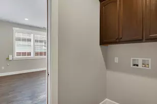 355 SE Juniper St, Mill City, OR 97360 - Photo 28