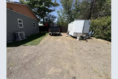 905 Cowl St, Milton-Freewater, OR 97862 - Photo 6
