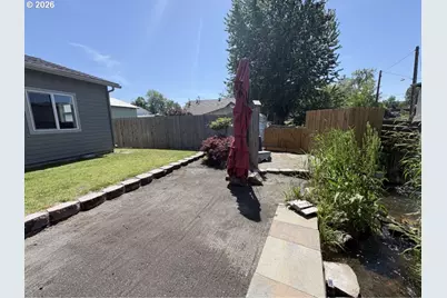 905 Cowl St, Milton-Freewater, OR 97862 - Photo 8