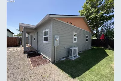 905 Cowl St, Milton-Freewater, OR 97862 - Photo 4