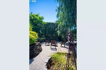 2815 NW Eastway Ct, Beaverton, OR 97006 - Photo 40