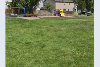 22908 NE Chinook St, Wood Village, OR 97060 - Photo 32