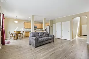 22908 NE Chinook St, Wood Village, OR 97060 - Photo 10