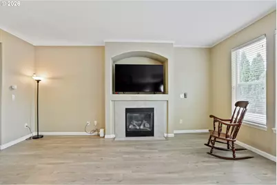 22908 NE Chinook St, Wood Village, OR 97060 - Photo 8