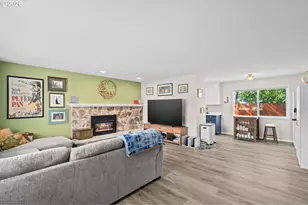 18385 SW Division St, Beaverton, OR 97078 - Photo 2