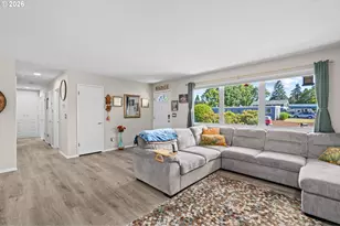 18385 SW Division St, Beaverton, OR 97078 - Photo 6