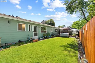 18385 SW Division St, Beaverton, OR 97078 - Photo 22