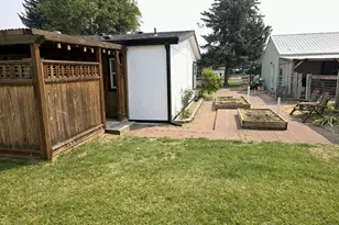 75123 California Ln, Irrigon, OR 97844 - Photo 4