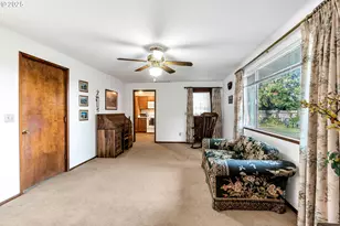 4885 NW Kahneeta Dr, Portland, OR 97229 - Photo 18