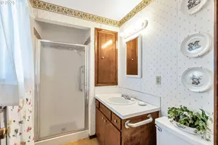 4885 NW Kahneeta Dr, Portland, OR 97229 - Photo 28