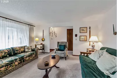 4885 NW Kahneeta Dr, Portland, OR 97229 - Photo 8