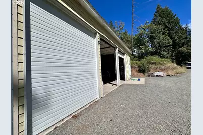 37303 Wallace Creek Rd, Springfield, OR 97478 - Photo 40
