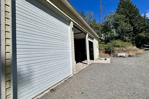 37303 Wallace Creek Rd, Springfield, OR 97478 - Photo 40