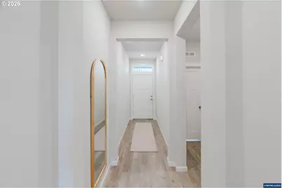 210 Walnut St, Mount Angel, OR 97362 - Photo 2