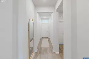 210 Walnut St, Mount Angel, OR 97362 - Photo 2