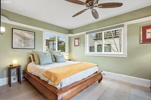 6044 SE Stark St, Portland, OR 97215 - Photo 12