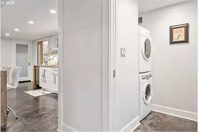 6044 SE Stark St, Portland, OR 97215 - Photo 32