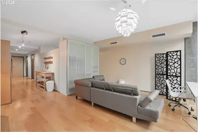 1221 SW 10th Ave #211, Portland, OR 97205 - Photo 8