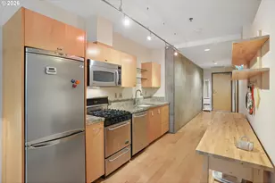 1221 SW 10th Ave, Portland, OR 97205 - Photo 14