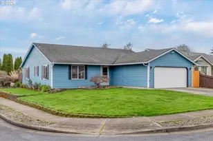 107 Mission Rd, Kelso, WA 98626 - Photo 2