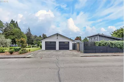 583 SW Allgood St, Dallas, OR 97338 - Photo 2