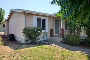 1376 David Ave, Eugene, OR 97404 - Photo 6