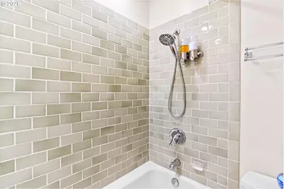 1960 Alder St, Eugene, OR 97405 - Photo 24