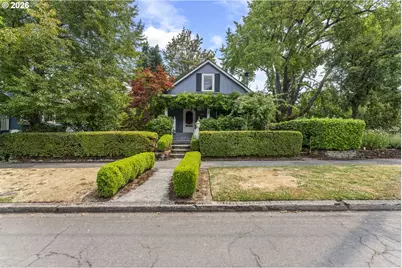 9424 N Polk Ave, Portland, OR 97203 - Photo 2