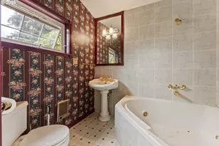 9424 N Polk Ave, Portland, OR 97203 - Photo 22