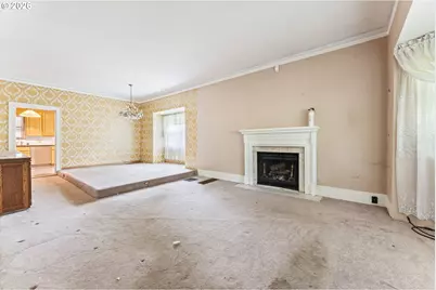 9424 N Polk Ave, Portland, OR 97203 - Photo 6