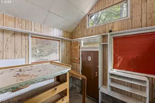 9424 N Polk Ave, Portland, OR 97203 - Photo 26
