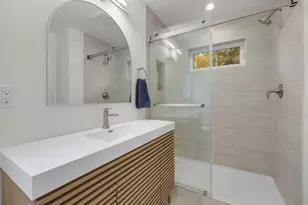 143 E Tanana Ave, Cannon Beach, OR 97110 - Photo 32