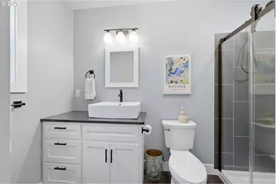 335 N H St, Cottage Grove, OR 97424 - Photo 20