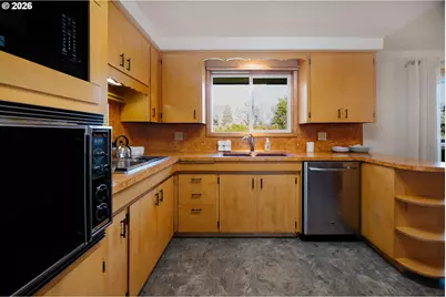 1333 Morningside Dr, Salem, OR 97302 - Photo 10