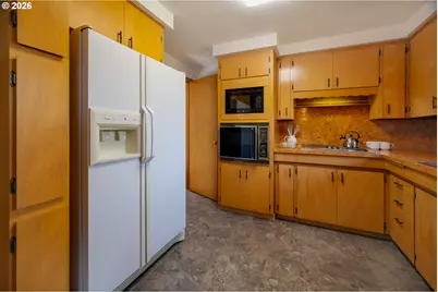 1333 Morningside Dr, Salem, OR 97302 - Photo 12