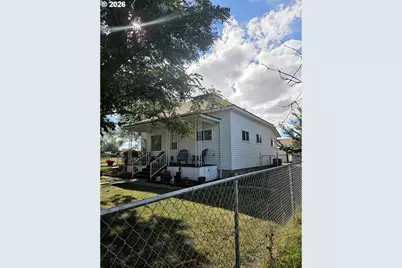 303 N A St, Condon, OR 97823 - Photo 2