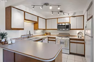 650 Harlow Rd, Springfield, OR 97477 - Photo 8