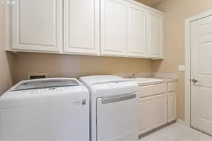 12425 NW Welsh Dr, Portland, OR 97229 - Photo 30