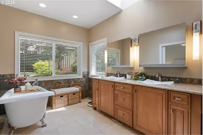 12425 NW Welsh Dr, Portland, OR 97229 - Photo 24