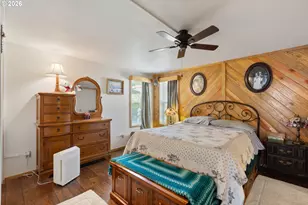 3659 NW Broad St, Roseburg, OR 97471 - Photo 24