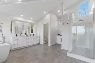 1 Hidalgo St, Lake Oswego, OR 97035 - Photo 24