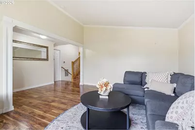 565 Brown Ct, Woodburn, OR 97071 - Photo 6