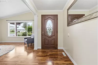 565 Brown Ct, Woodburn, OR 97071 - Photo 4