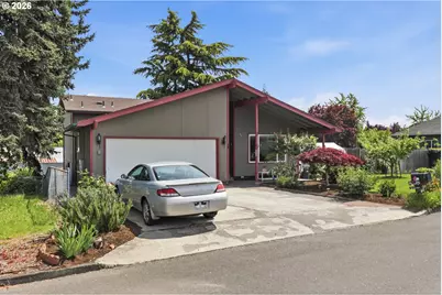 565 Brown Ct, Woodburn, OR 97071 - Photo 2