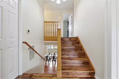 565 Brown Ct, Woodburn, OR 97071 - Photo 8