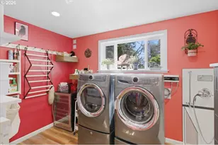 2540 NW Pacific St, Newport, OR 97365 - Photo 32